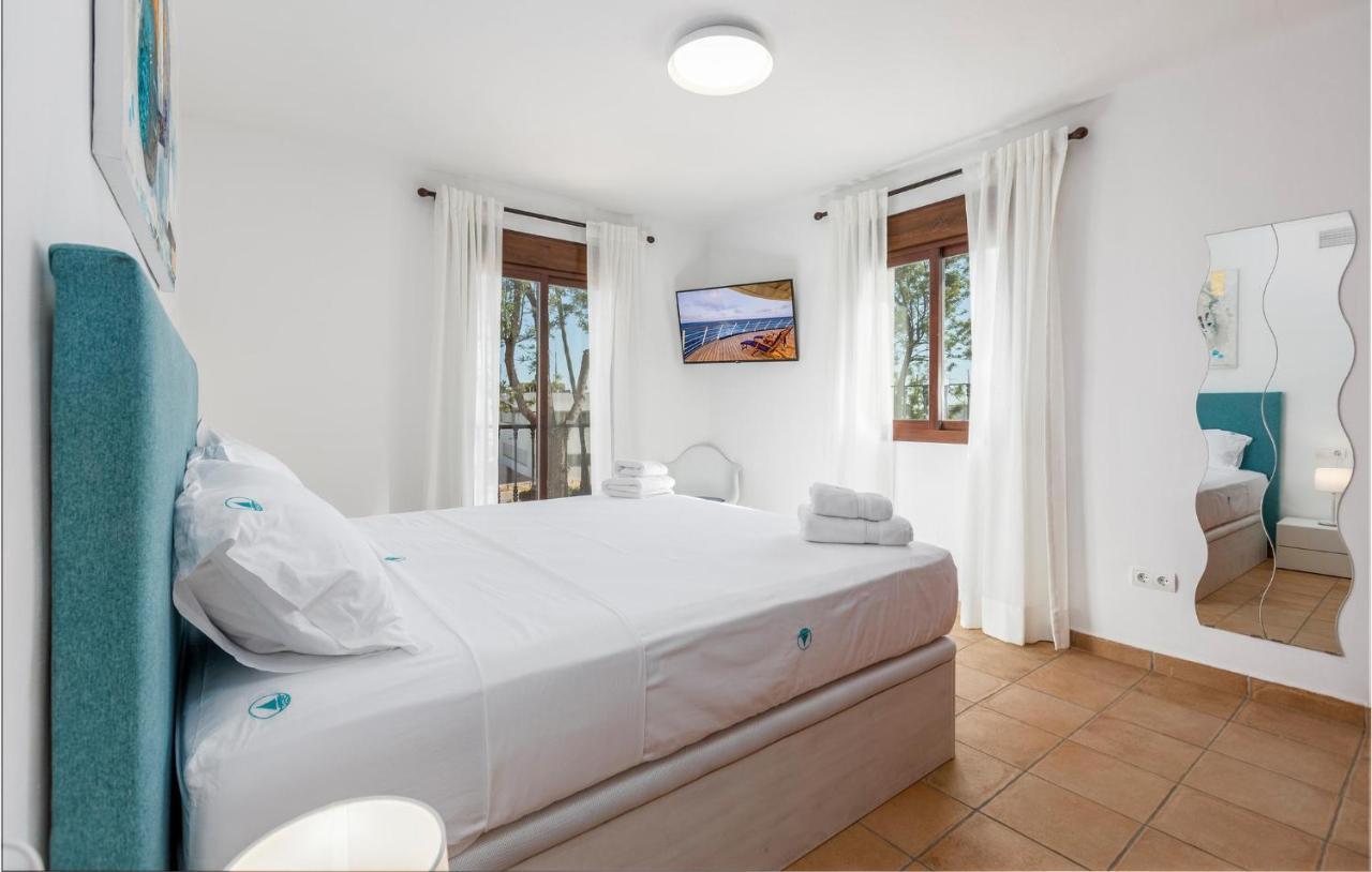 Gorgeous Home In Marbella With Kitchen Exteriör bild